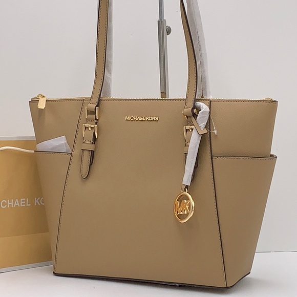 MICHAEL KORS
Jet Set Lg Crossgrain Leather Top-Zip Charlotte Tote Shoulder
Camel - Picture 3 of 16